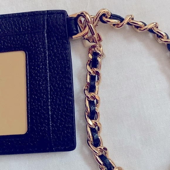 New- Micheal Kors key & card holder with attached chain - Picture 7 of 9